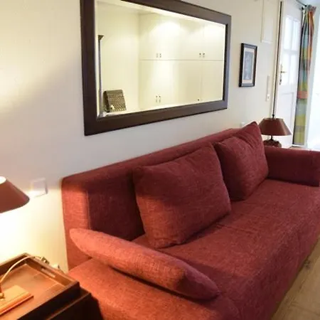 Apartment Bundiswung 9, Whg 1 *